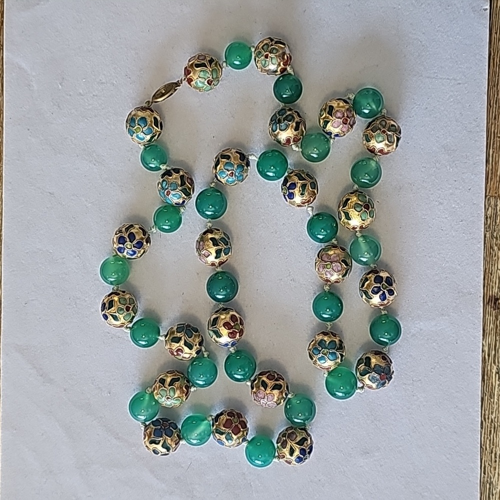 Rare Chinese Champleve Cloisonne Enamel Jadine/Green Chalcedony Beads Necklace. - Picture 4 of 8